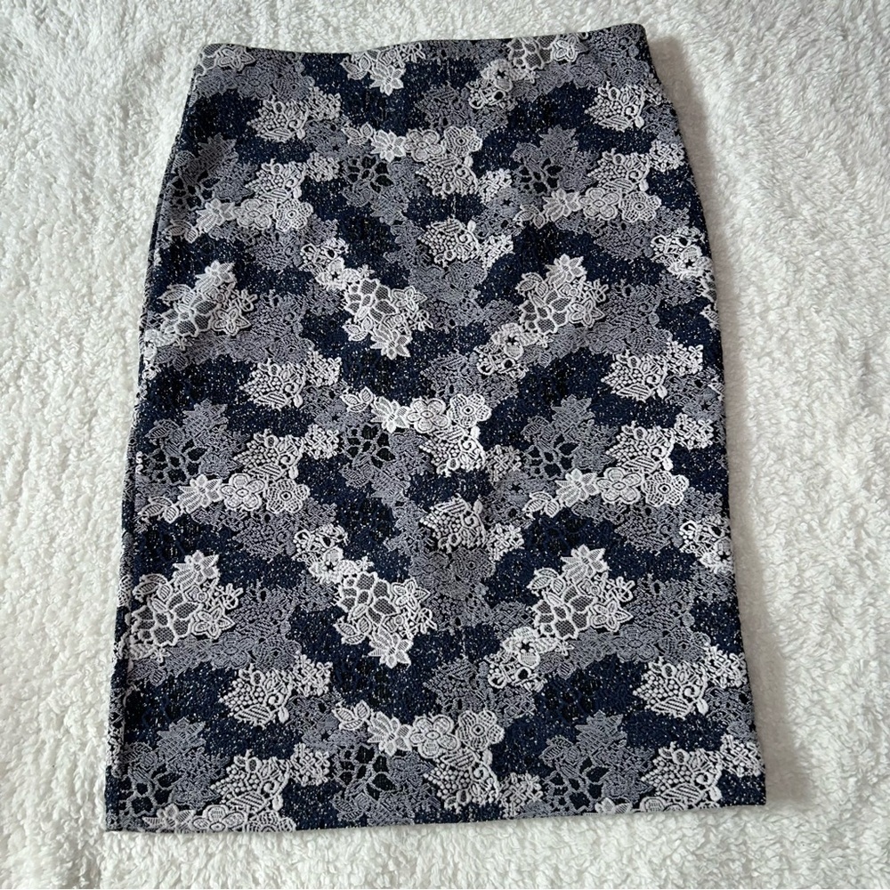 Philosophy Floral Straight Pencil Skirt Size 10 NEW